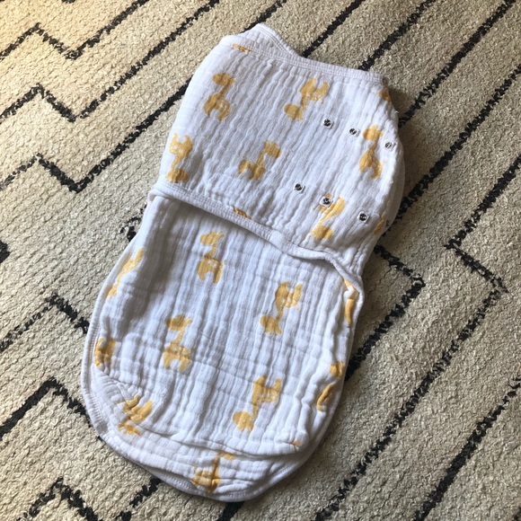 Aden + Anais swaddle sleep sack - Picture 1 of 8